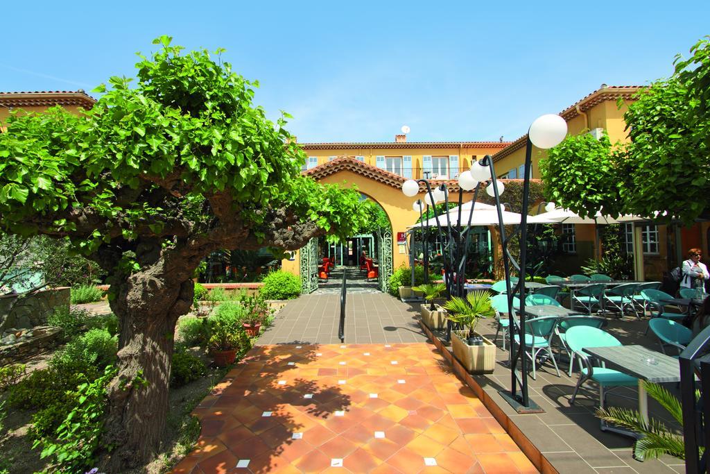 Hotel Le Provencal Logishotels Ле Исамбр Екстериор снимка